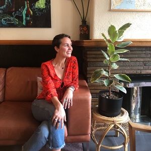 Meet your Posher, Eva